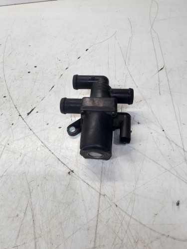 ZAWÓR ELEKTROMAGNETYCZNY WODY AUDI A4 A5 Q5 1T0820036D