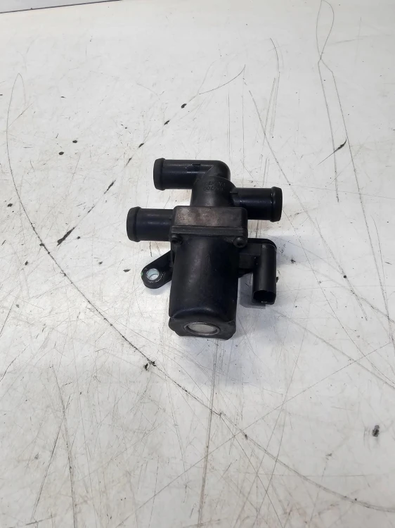 ZAWÓR ELEKTROMAGNETYCZNY WODY AUDI A4 A5 Q5 1T0820036D