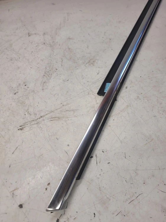 LISTWA CHROM DRZWI AUDI A4 B8 PP 8K0853284J