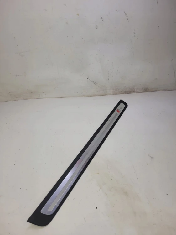 LISTWA PROGOWA LEWA AUDI A5 S5 8T0853373