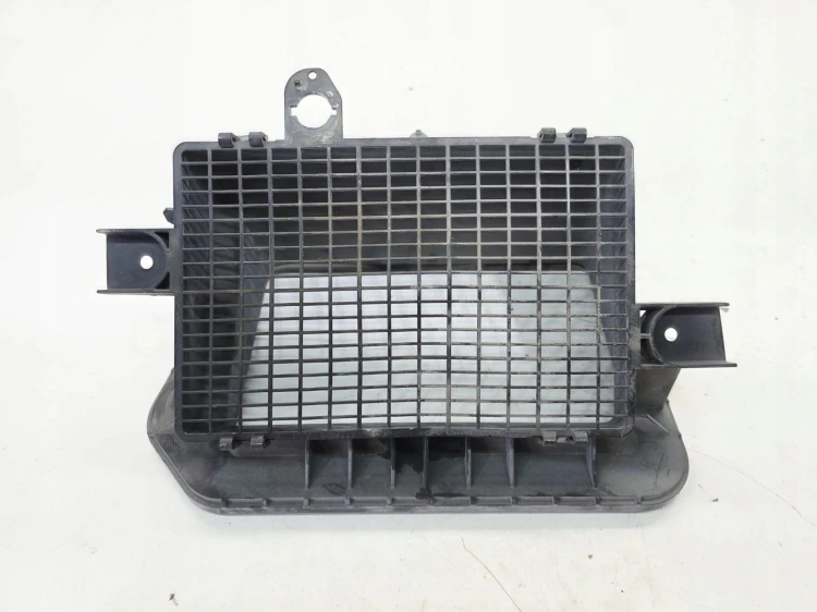 WLOT DOLOT POWIETRZA DO KABINY AUDI Q5 FY 80B819904D