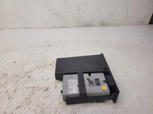 MODUŁ INTERFACE AUDIO AMI AUDI A4 B8 A5 4E0035785D