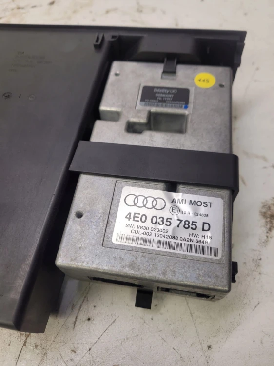 MODUŁ INTERFACE AUDIO AMI AUDI A4 B8 A5 4E0035785D