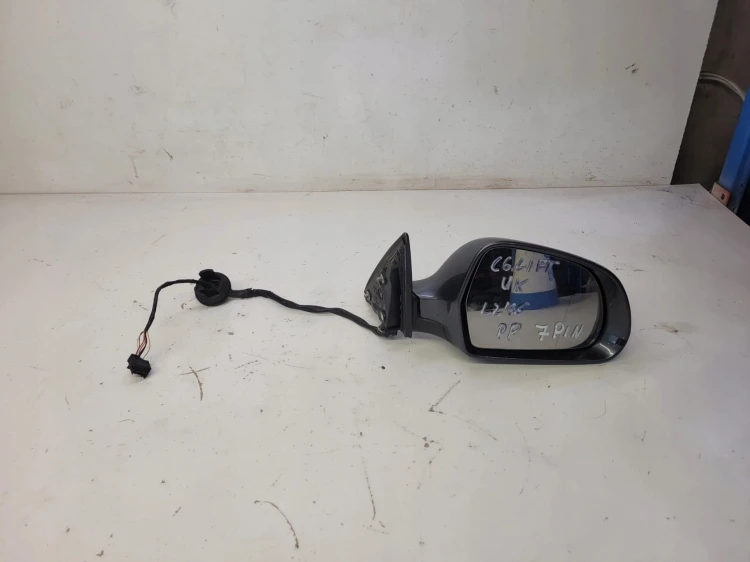 LUSTERKO PRAWE AUDI A6 C6 LIFT LZ7S 7-PIN UK