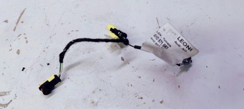 WIĄZKA PODUSZKI KOLANOWEJ AUDI A8 D4 4H0971582