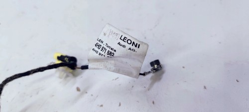 WIĄZKA PODUSZKI KOLANOWEJ AUDI A8 D4 4H0971582