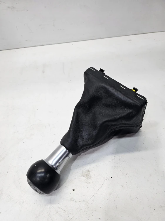 MIESZEK GAŁKA ZMIANY BIEGÓW AUDI A3 8V 8V0863279 ***2***