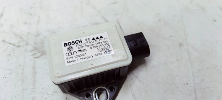 CZUJNIK MODUŁ SENSOR ESP AUDI A4 A5 Q5 8R0907637B