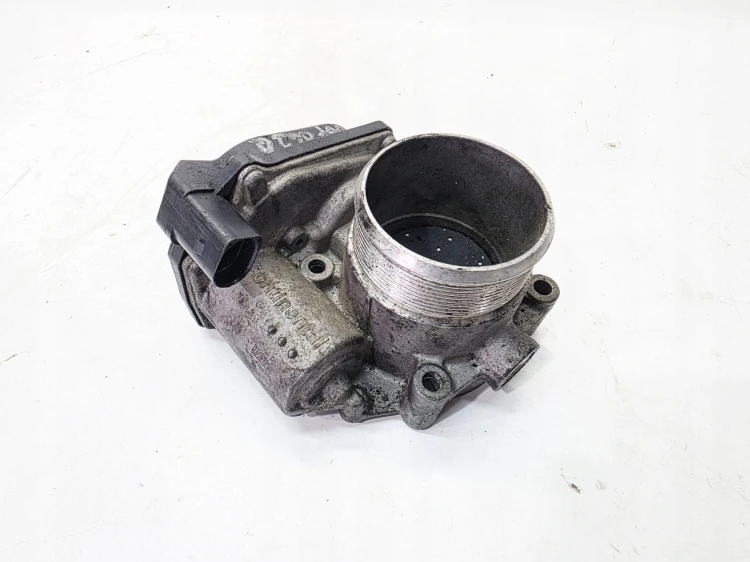 PRZEPUSTNICA KLAPA AUDI VOLKSWAGEN SEAT SKODA 2.0 TFSI TSI 06F133062Q