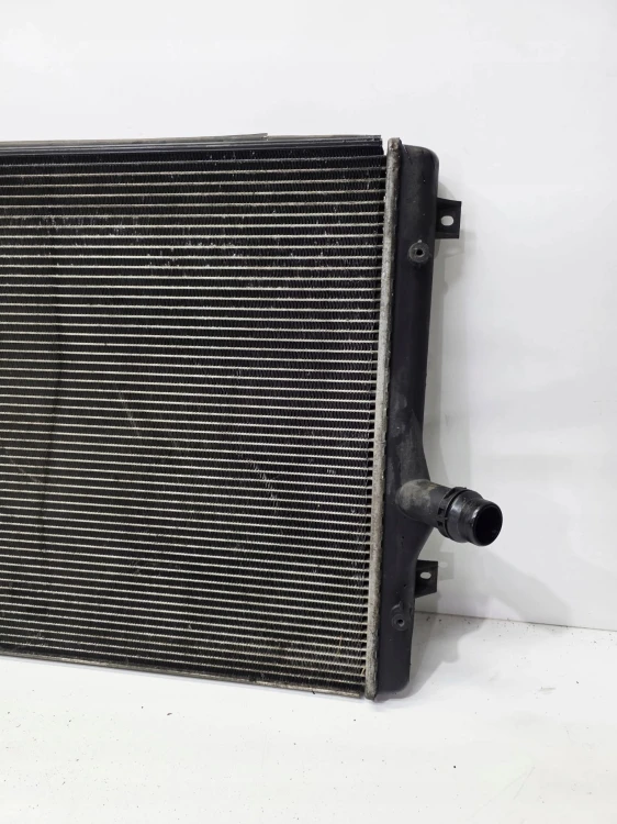 CHŁODNICA PŁYNU WODY AUDI VOLKSWAGEN SEAT SKODA 1K0121251N