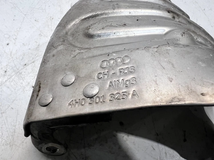 OSŁONA PÓŁOSI AUDI A6 C7 4H0301325A