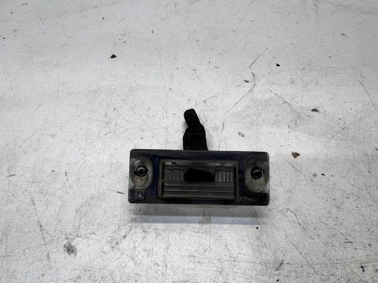LAMPKA OŚWIETLENIA TABLICY AUDI A3 8L 8D9943021