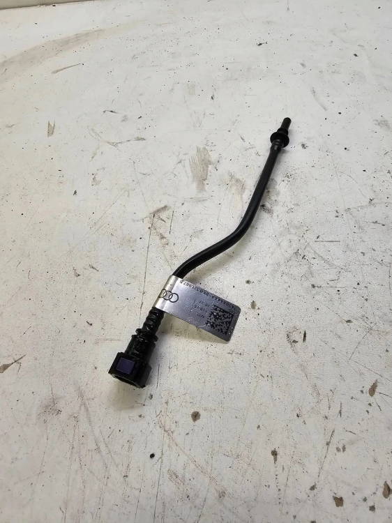WĄŻ PRZEWÓD PŁYNU ŚRODKA REDUKUJĄCEGO AUDI A4 A5 A6 8K0131987B