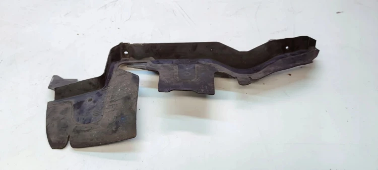 KIEROWNICA POWIETRZA PRAWA AUDI A6 C6 4F0121284AS