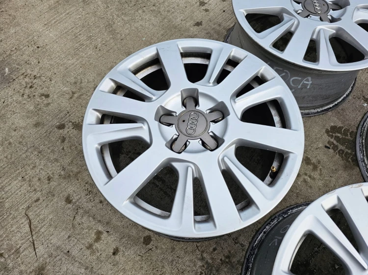 FELGA FELGI AUDI A3 A4 A6 7.5JR16 ET45 4F0601025CA