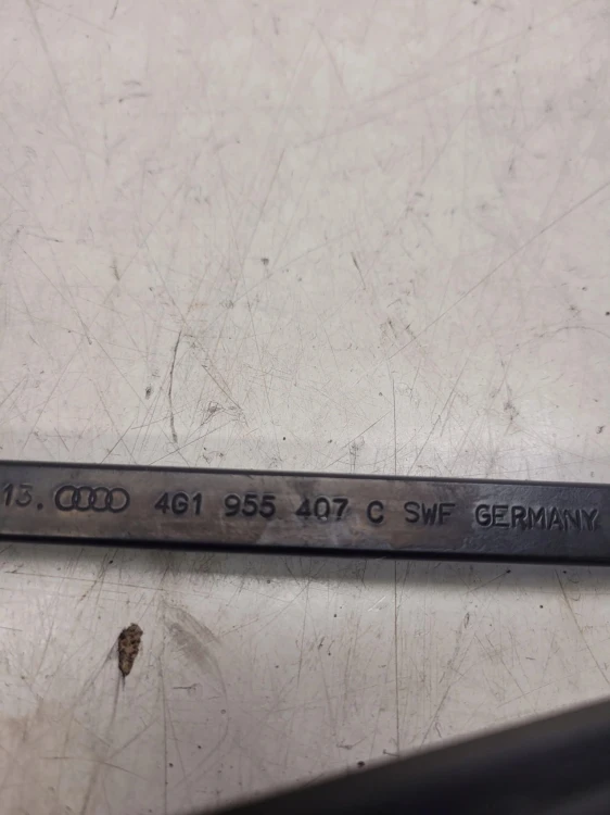 RAMIĘ WYCIERACZKI LEWE AUDI A6 C7 A7 4G1955407C