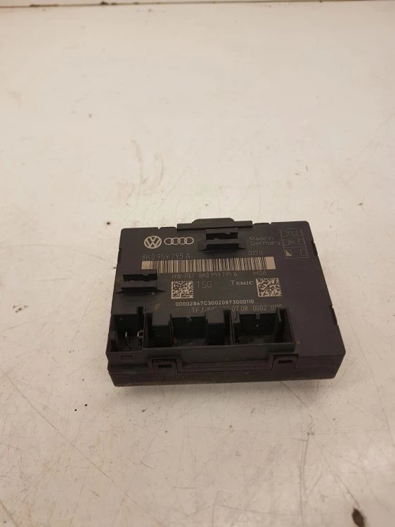 MODUŁ STEROWNIK DRZWI AUDI A4 B8 A5 Q5 8K0959795A