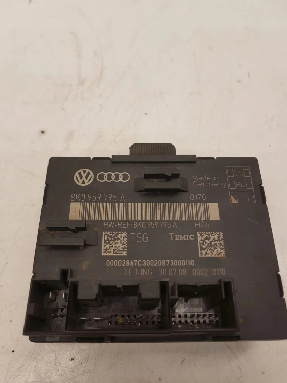 MODUŁ STEROWNIK DRZWI AUDI A4 B8 A5 Q5 8K0959795A