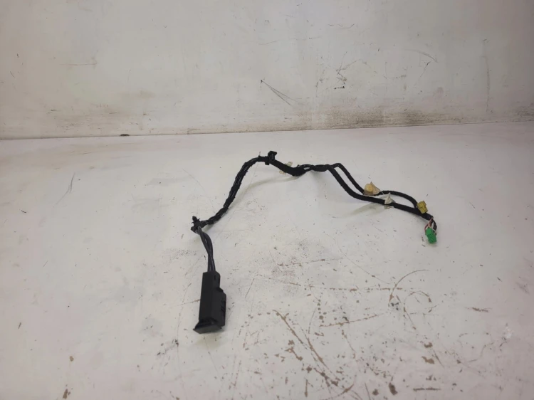 KABEL ADAPTER AMI INTERFACE AUDI A6 C6 4F0035727