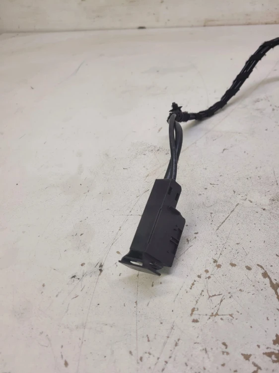 KABEL ADAPTER AMI INTERFACE AUDI A6 C6 4F0035727