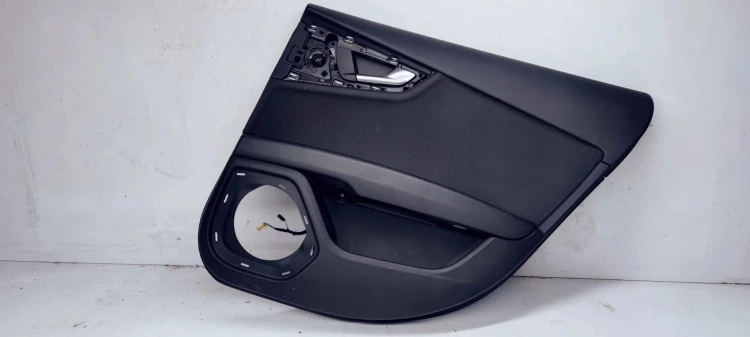 BOCZEK DRZWI P T MATERIAŁ AUDI A7 4G8867306 EU *52
