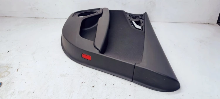 BOCZEK DRZWI P T MATERIAŁ AUDI A7 4G8867306 EU *52