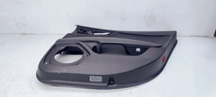 BOCZEK DRZWI P T MATERIAŁ AUDI A7 4G8867306 EU *52