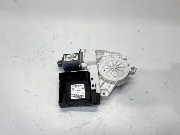 SILNICZEK SZYBY PRAWY PRZÓD VW TIGUAN 5N0959702