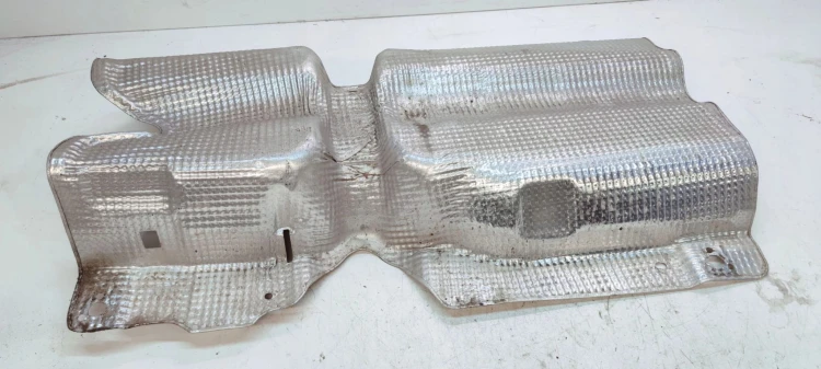 OSŁONA TERMICZNA TUNELU AUDI A3 8V VOLKSWAGEN SEAT SKODA 5Q0825613C