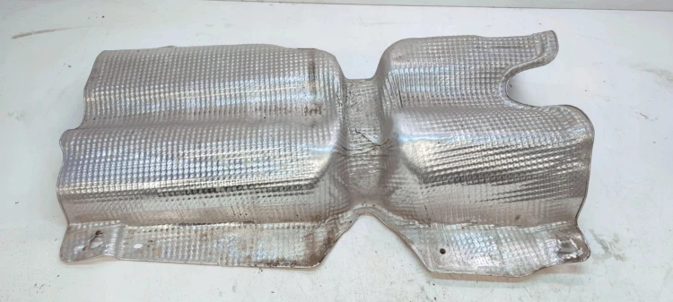 OSŁONA TERMICZNA TUNELU AUDI A3 8V VOLKSWAGEN SEAT SKODA 5Q0825613C