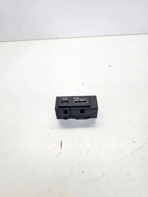 MODUŁ INTERFACE AUDIO AMI USB AUDI A3 8V 8V0035736B