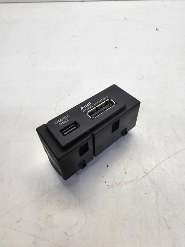 MODUŁ INTERFACE AUDIO AMI USB AUDI A3 8V 8V0035736B
