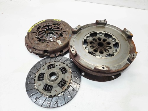 KOŁO DWUMASOWE SPRZĘGŁO AUDI A4 B8 A5 Q5 3.0 TDI 0B4105266H 7/26