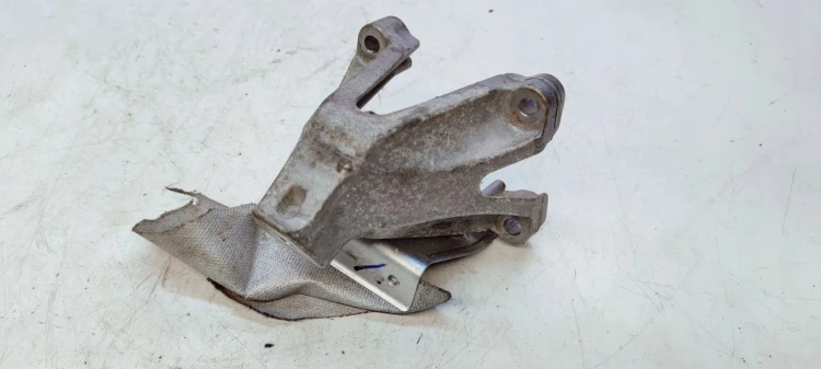 ŁAPA SILNIKA LEWA AUDI A4 B8 A5 8T A6 C7 A7 3.0 TDI 8K0199307BJ