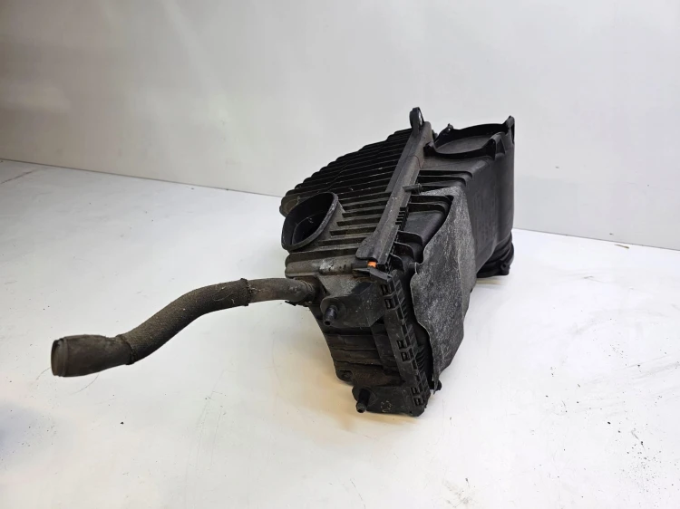 OBUDOWA FILTRA POWIETRZA AUDI Q7 4L 7L6129601Q