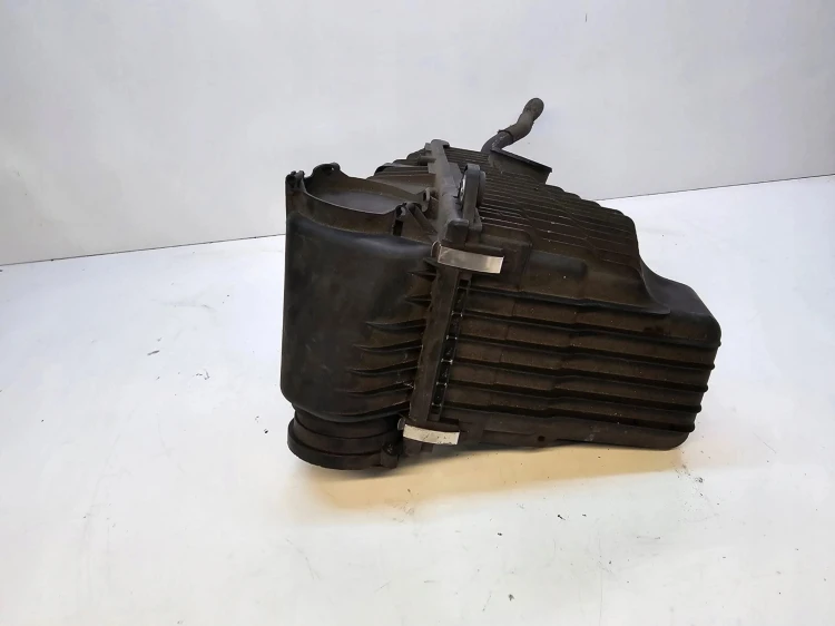 OBUDOWA FILTRA POWIETRZA AUDI Q7 4L 7L6129601Q