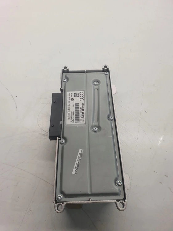 WZMACNIACZ AUDIO AUDI A4 B8 A5 Q5 8R0035223G