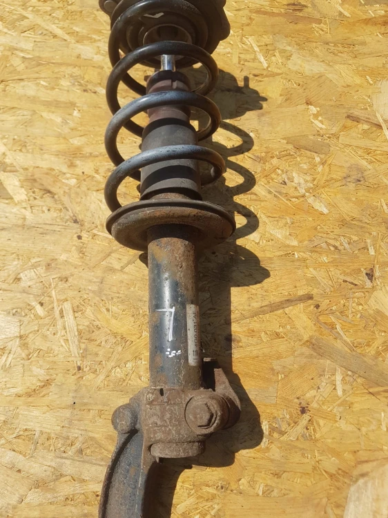 AMORTYZATOR LEWY PRZÓD AUDI A6 C7 A7 4G0413031AF