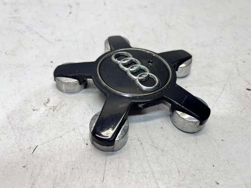 KOŁPAK DEKIELEK AUDI A3 A4 A5 A6 A7 Q3 4F0601165N CZARNE *1*