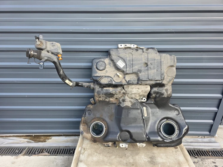 BAK ZBIORNIK PALIWA AUDI A6 C6 4F0201021DF QUATTRO DIESEL