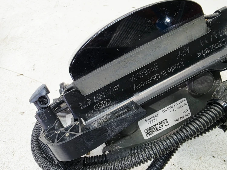 ZAŚLEPKA OBUDOWA LASERA RADARU SPRYSKIWACZ AUDI A6 C8 4K0907636