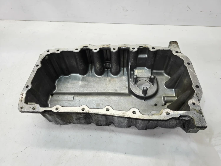 MISKA OLEJOWA AUDI VOLKSWAGEN SEAT SKODA 1.6 2.0 TDI 03G103603AB