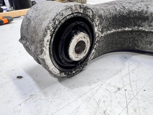 WAHACZ LEWY TYŁ AUDI A6 C7 A7 Q5 8R0505311B