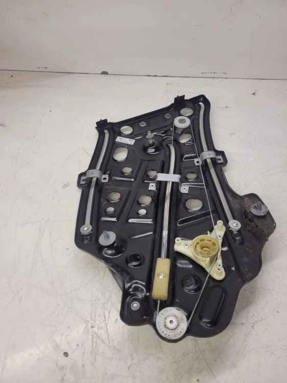 MECHANIZM SZYBY LEWY TYŁ AUDI A3 CABRIO 8P7839397C