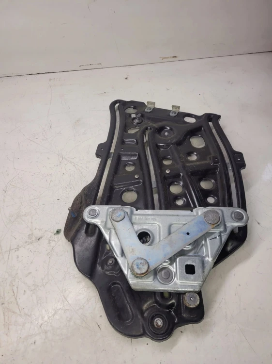 MECHANIZM SZYBY LEWY TYŁ AUDI A3 CABRIO 8P7839397C