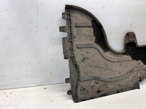 OSŁONA PŁYTA PODWOZIA LEWA AUDI A3 8V 5Q0825206J 85/26
