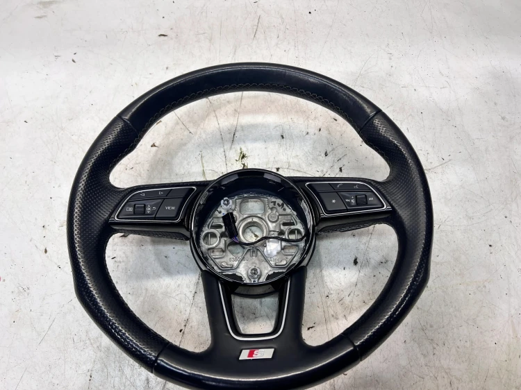 KIEROWNICA S LINE SKÓRA MULTIFUNKCJA AUDI A3 8Y 82A419091AD