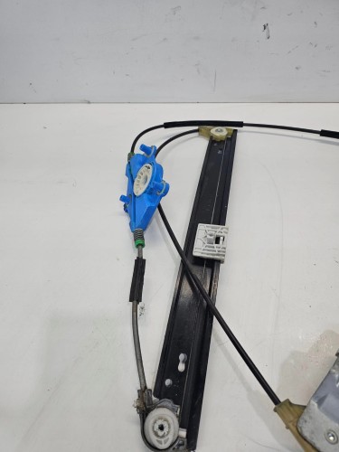 MECHANIZM SZYBY PRAWY PRZÓD AUDI A4 B6 B7 8E0837462C