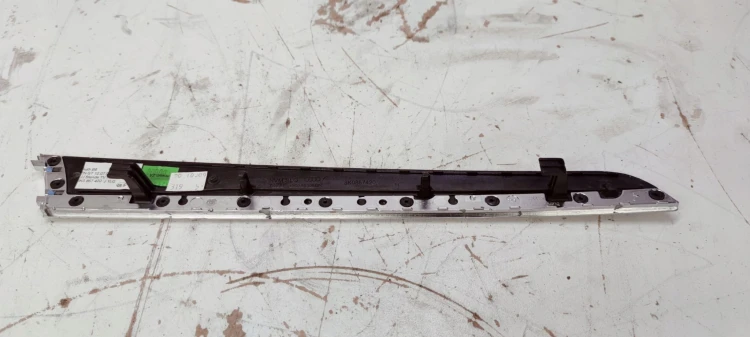 DEKOR DRZWI PRAWY TYŁ AUDI A4 B8 8K0867420J 1LQ