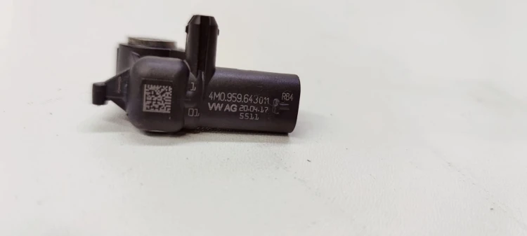 CZUJNIK UDERZENIOWY AUDI A4 B9 A5 Q7 4M 4M0959643